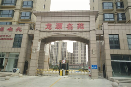 城房屋3室1厅1卫108m2简单装修